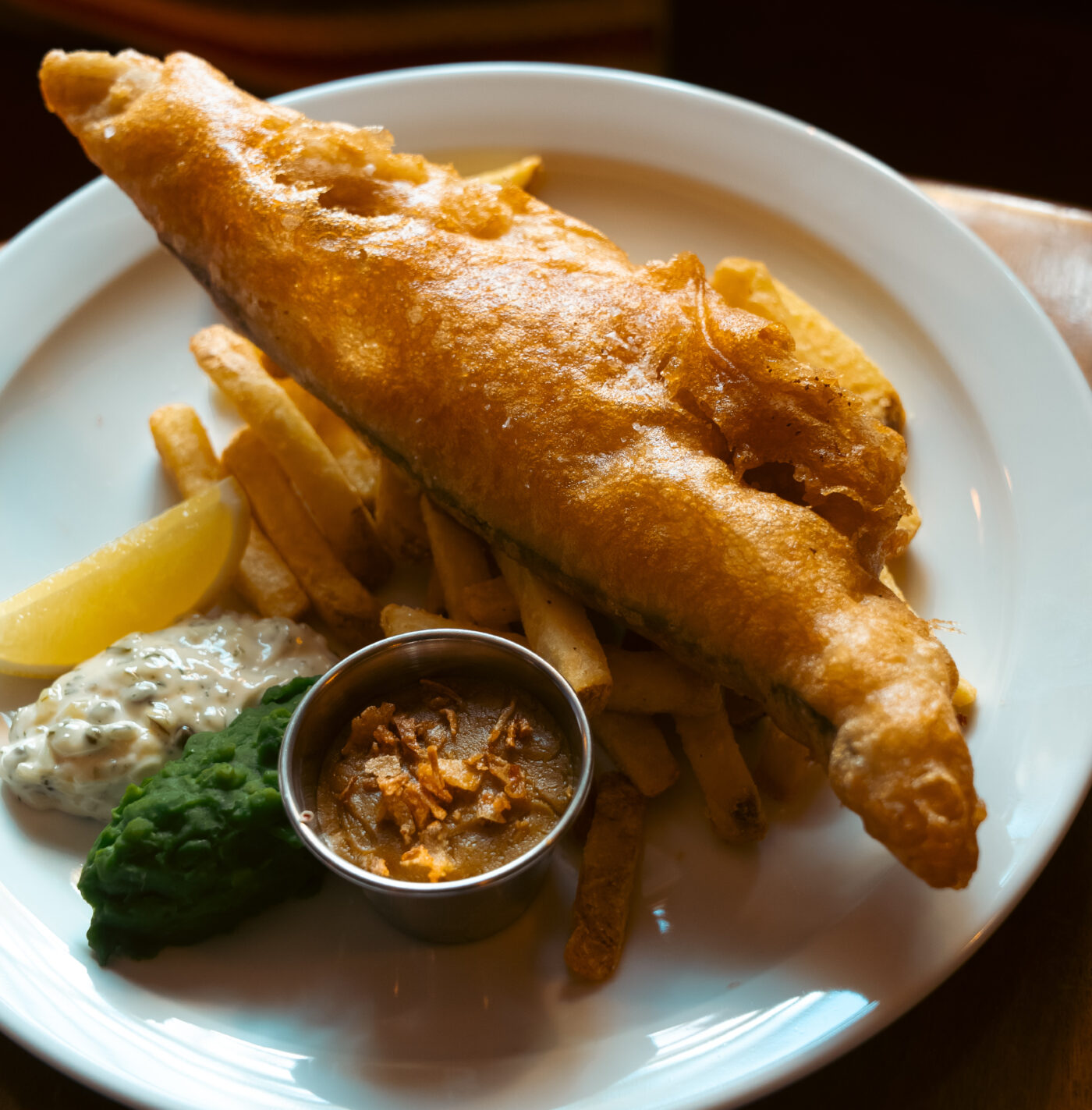 Pub food & drink at The Great Decoy in Hurstbourne Tarrant, Hampshire.