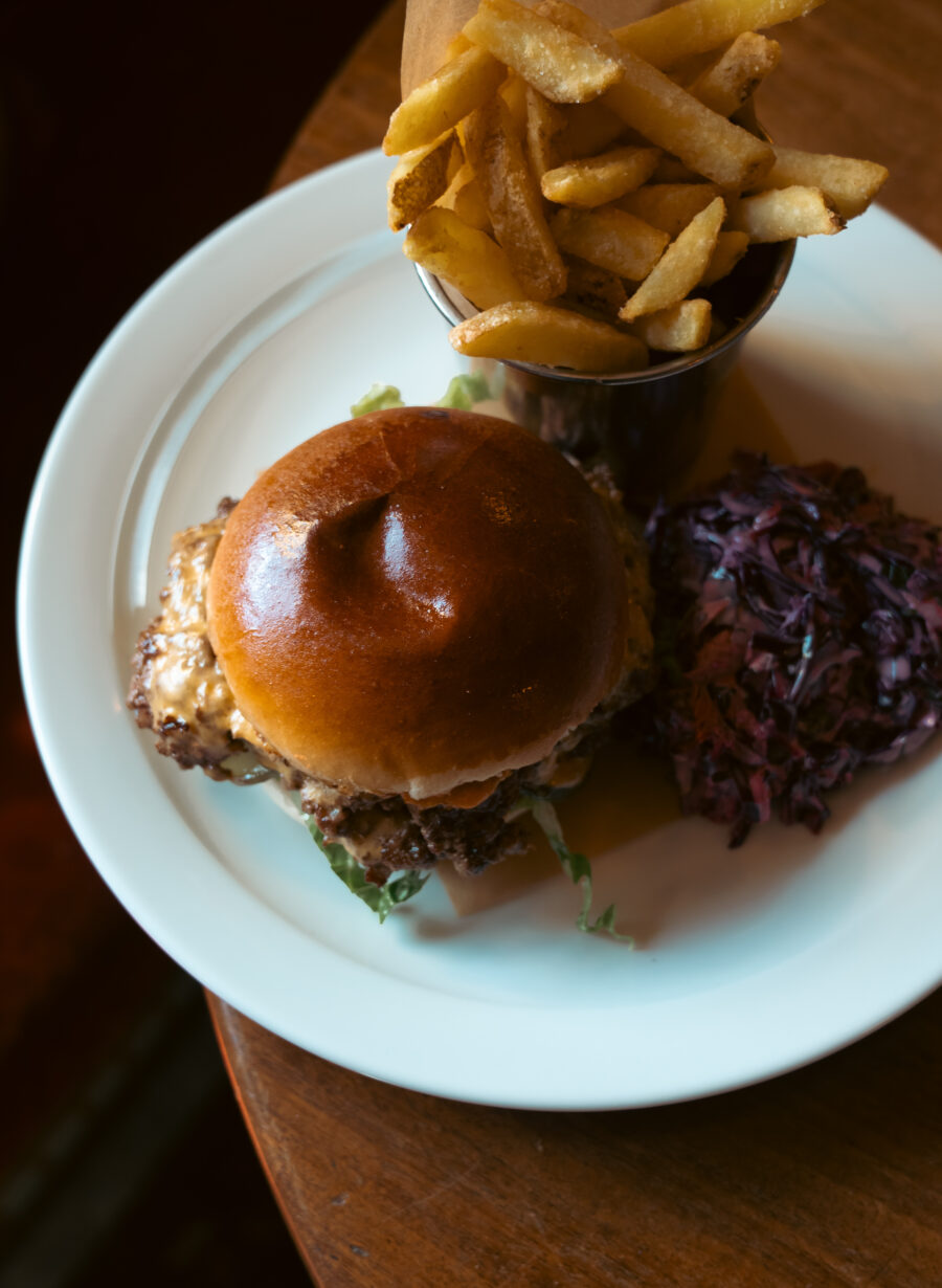 Pub food & drink at The Great Decoy in Hurstbourne Tarrant, Hampshire.